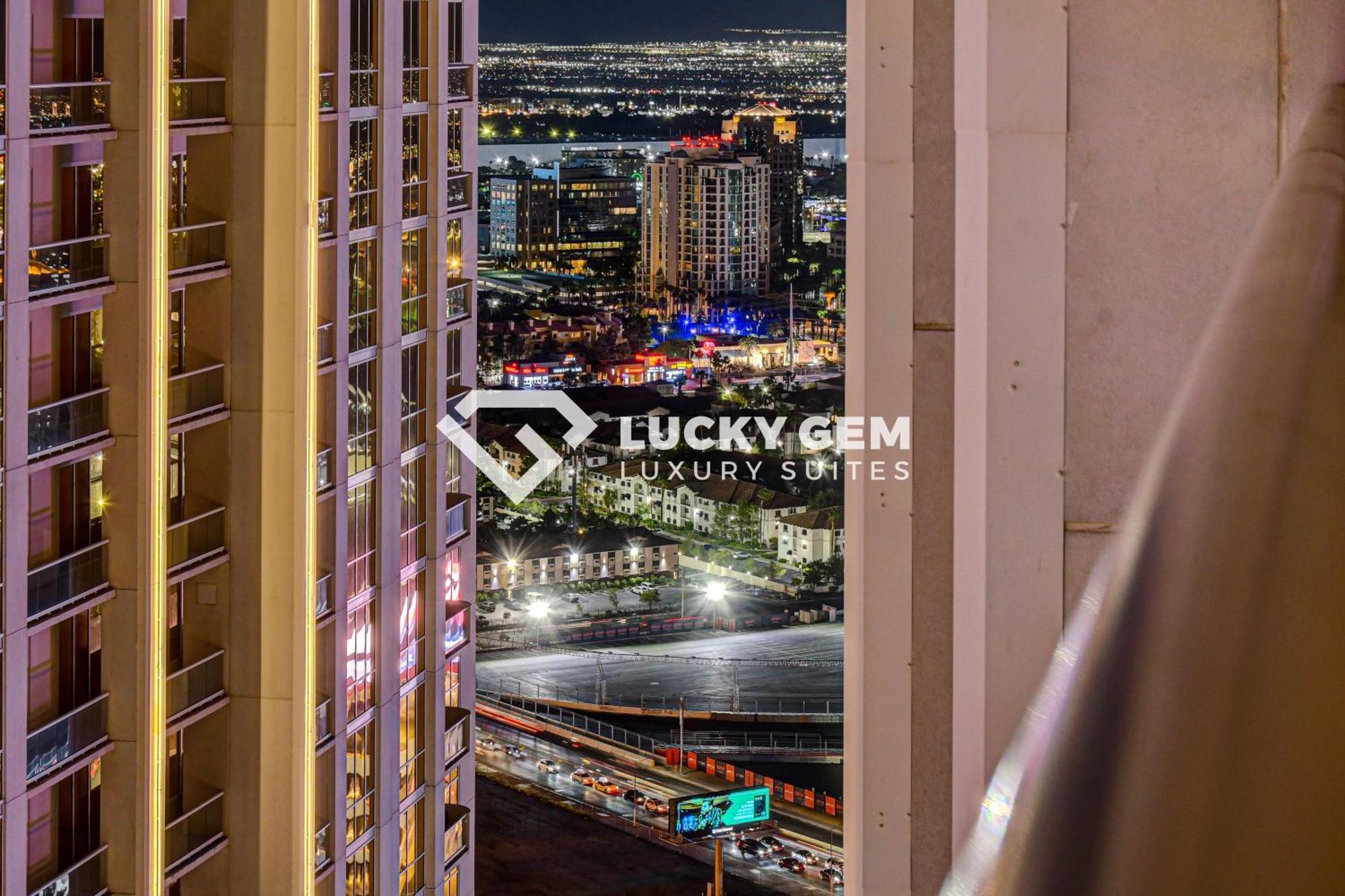 Lucky Gem Penthouse & Luxury Suites At Signature Resort, Balcony Strip View 3505 Las Vegas Eksteriør bilde